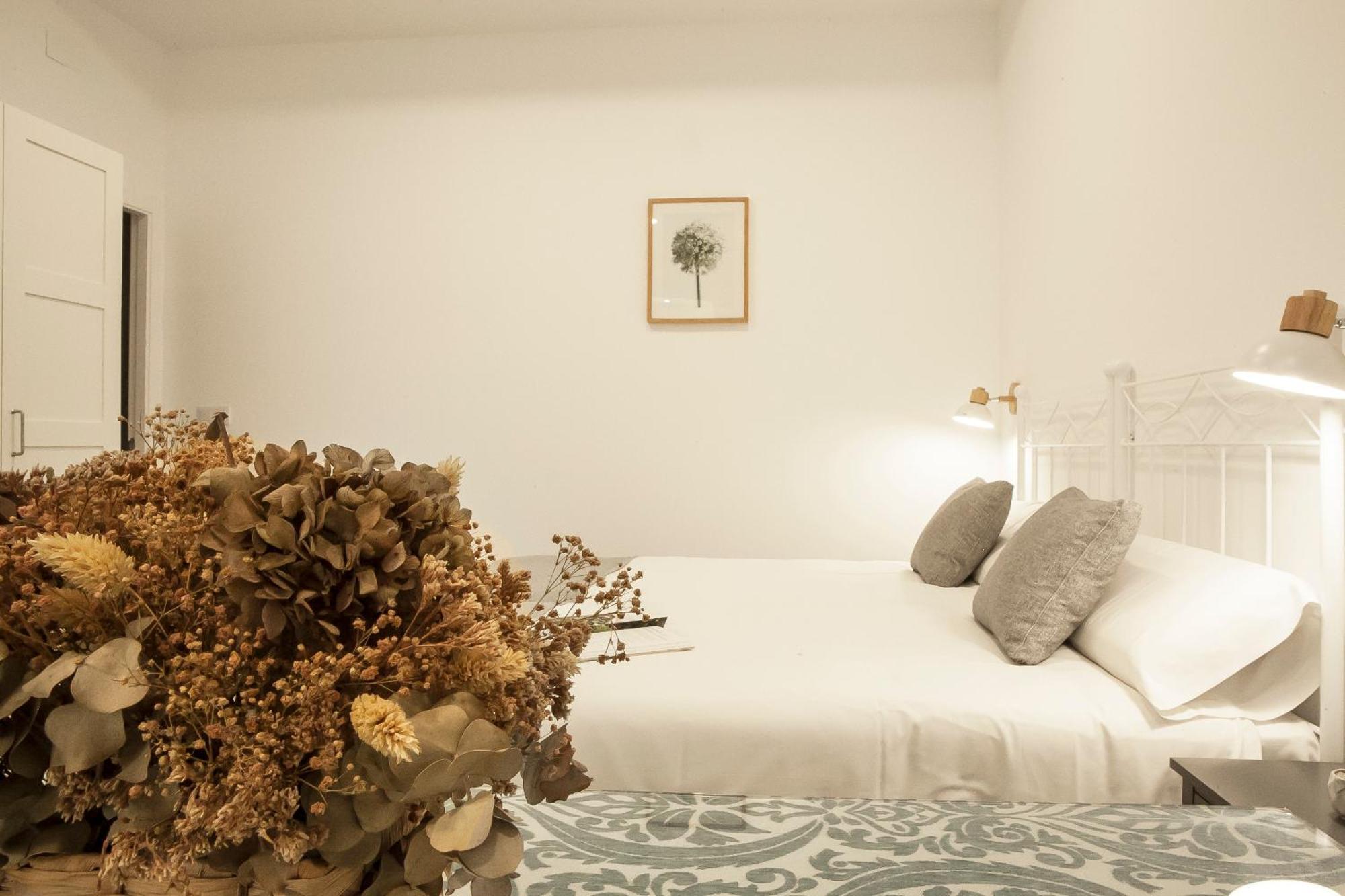 Apartamentos Rg Hospital Valme Sevilla Bagian luar foto